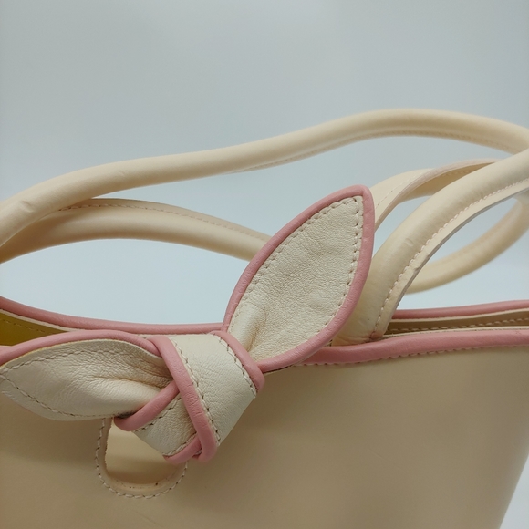 *vintage* Furlasmall cream ivory beige & rose bow leather smooth handbag